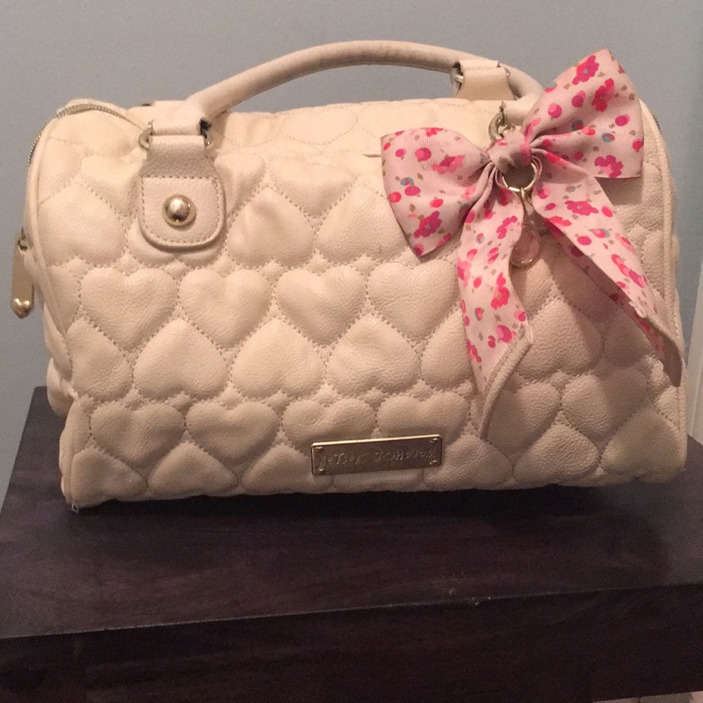 SLIGHTLY USED BETSY JOHNSON BAG FLORAL RIBBON 🎀